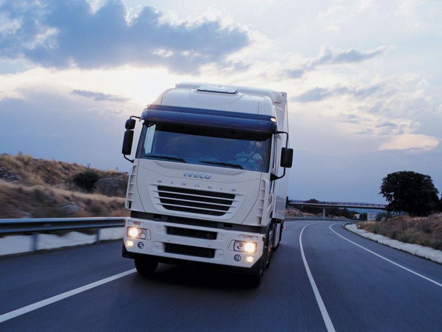  Iveco Stralis 2002 года  (фото 1 из 19)